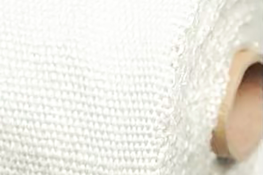 Hrúbka 1-5 mm expandovaná tkanina zo sklenených vlákien – pre tlmiacu podložku Hrúbka 1-5 mm expandovaná tkanina zo sklenených vlákien – pre tlmiacu podložku